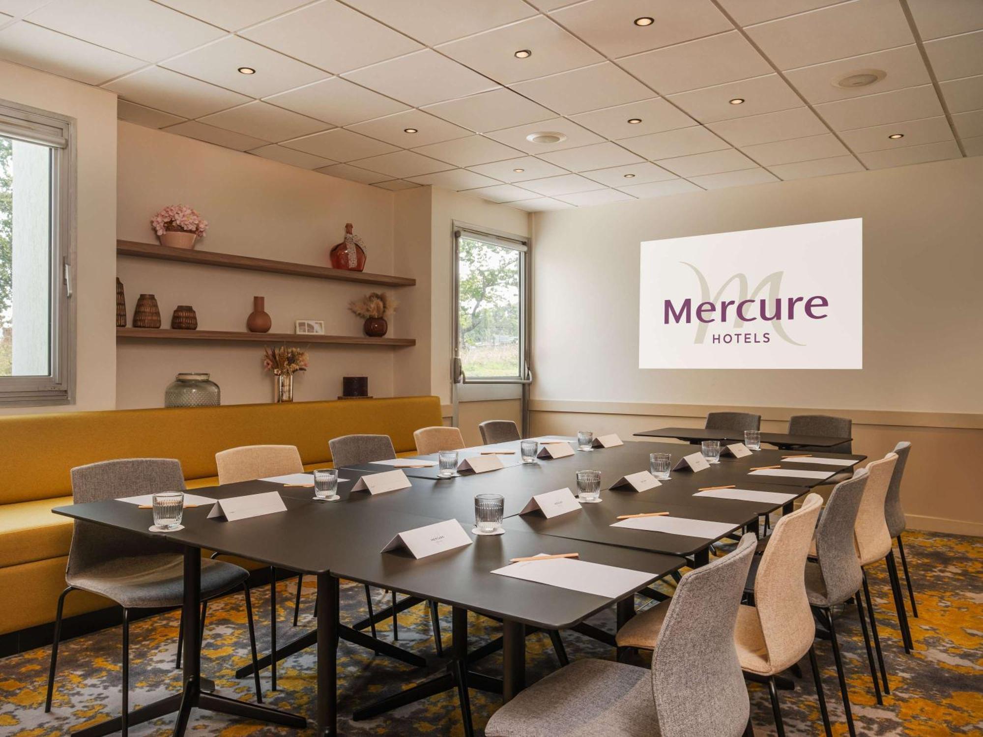 Mercure Le Mans Batignolles Hotel Exterior foto